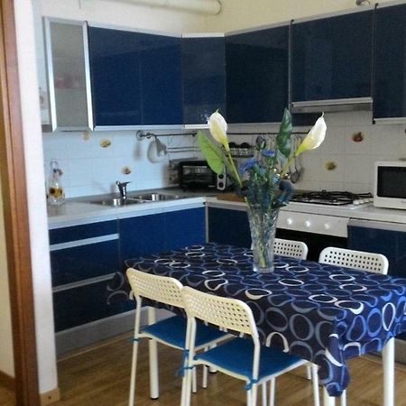 Апартаменты Roxy'S House Саронно Экстерьер фото